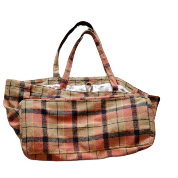 💸$10 Maurices Plaid Overnight Day Bag - Picture 3 of 4